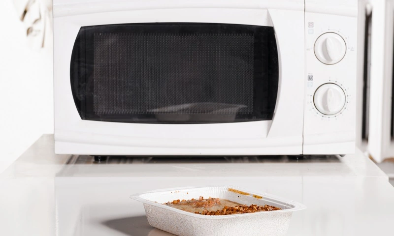 Can you put Frozen Food in Microwave